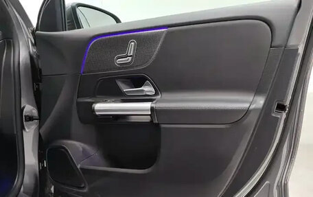 Mercedes-Benz GLA, 2021 год, 1 900 300 рублей, 9 фотография