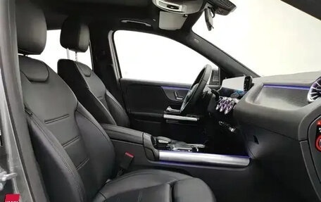 Mercedes-Benz GLA, 2021 год, 1 900 300 рублей, 10 фотография