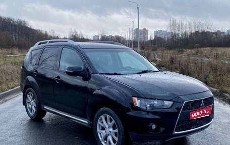 Mitsubishi Outlander III рестайлинг 3, 2010 год, 880 000 рублей, 1 фотография
