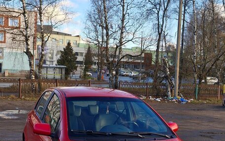 Toyota Yaris III рестайлинг, 2007 год, 530 000 рублей, 6 фотография