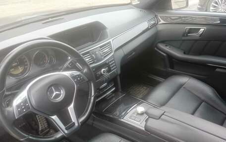 Mercedes-Benz E-Класс, 2012 год, 1 600 000 рублей, 3 фотография