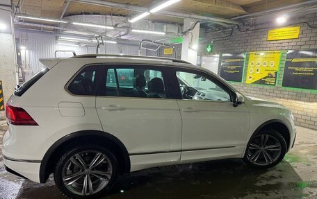 Volkswagen Tiguan II, 2018 год, 3 750 000 рублей, 6 фотография