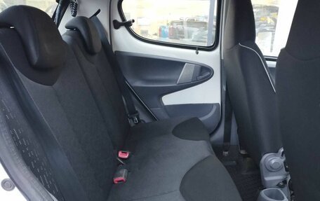 Peugeot 107 I рестайлинг, 2011 год, 449 111 рублей, 11 фотография