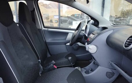 Peugeot 107 I рестайлинг, 2011 год, 449 111 рублей, 10 фотография