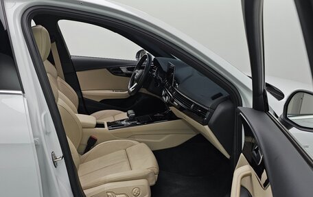 Audi A4, 2021 год, 2 490 000 рублей, 17 фотография