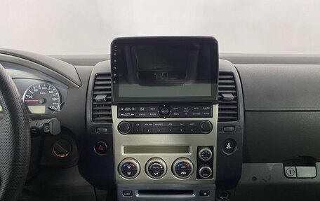 Nissan Pathfinder, 2006 год, 1 140 000 рублей, 17 фотография