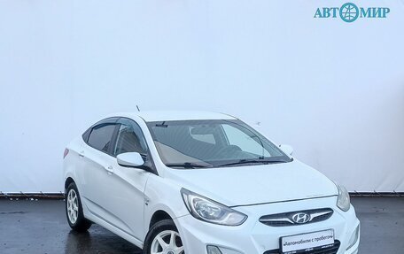 Hyundai Solaris II рестайлинг, 2012 год, 630 000 рублей, 3 фотография