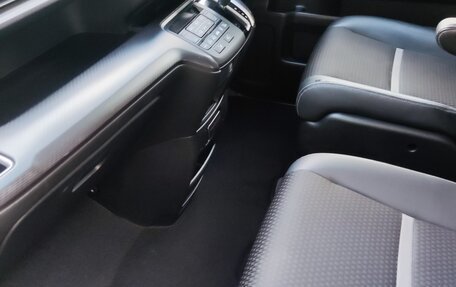 Honda Stepwgn IV, 2019 год, 2 630 000 рублей, 13 фотография