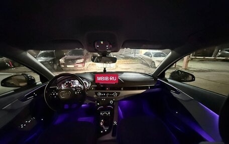 Audi A4, 2019 год, 2 600 000 рублей, 8 фотография