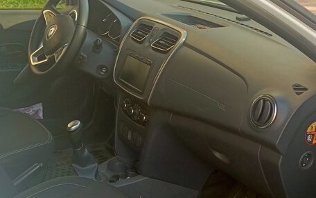 Renault Logan II, 2022 год, 1 350 000 рублей, 18 фотография