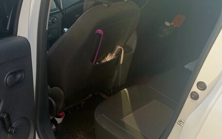 Renault Logan II, 2022 год, 1 350 000 рублей, 10 фотография