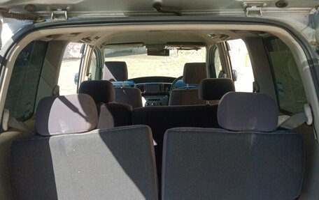 Toyota Noah III, 2003 год, 550 000 рублей, 9 фотография