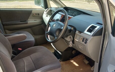 Toyota Noah III, 2003 год, 550 000 рублей, 5 фотография