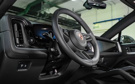 Porsche Cayenne III, 2025 год, 16 880 000 рублей, 17 фотография