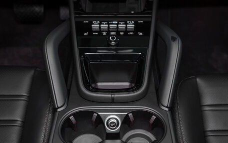 Porsche Cayenne III, 2025 год, 16 880 000 рублей, 33 фотография