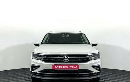 Volkswagen Tiguan II, 2021 год, 2 777 000 рублей, 2 фотография