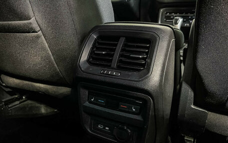 Volkswagen Tiguan II, 2021 год, 2 777 000 рублей, 19 фотография