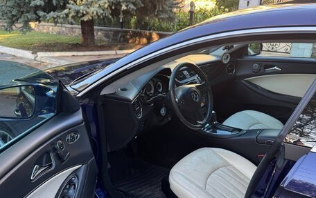 Mercedes-Benz CLS, 2010 год, 1 680 000 рублей, 26 фотография