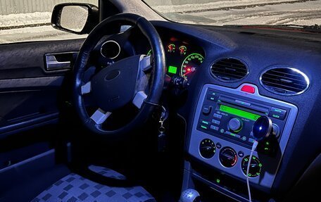 Ford Focus II рестайлинг, 2006 год, 299 000 рублей, 11 фотография