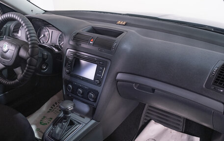 Skoda Octavia, 2011 год, 899 000 рублей, 17 фотография