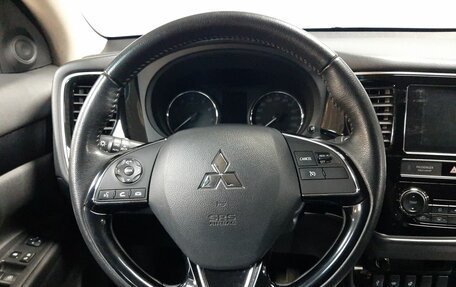 Mitsubishi Outlander III рестайлинг 3, 2020 год, 2 553 000 рублей, 19 фотография