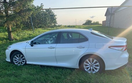 Toyota Camry, 2019 год, 2 250 000 рублей, 1 фотография