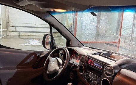 Peugeot Partner II рестайлинг 2, 2010 год, 279 000 рублей, 15 фотография