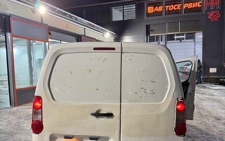Peugeot Partner II рестайлинг 2, 2010 год, 279 000 рублей, 14 фотография
