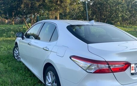 Toyota Camry, 2019 год, 2 250 000 рублей, 8 фотография