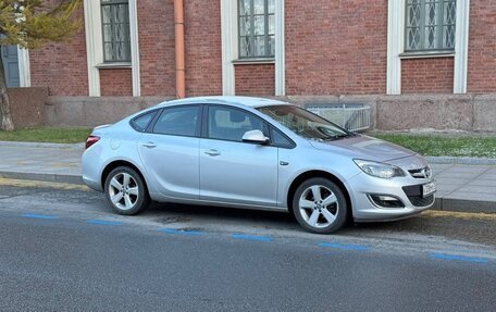 Opel Astra J, 2012 год, 730 000 рублей, 5 фотография