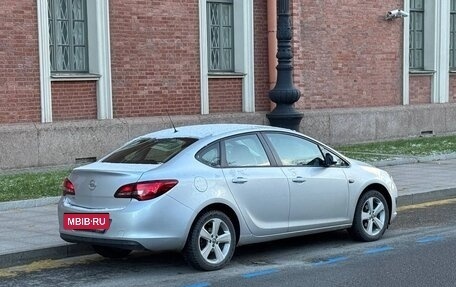 Opel Astra J, 2012 год, 730 000 рублей, 4 фотография