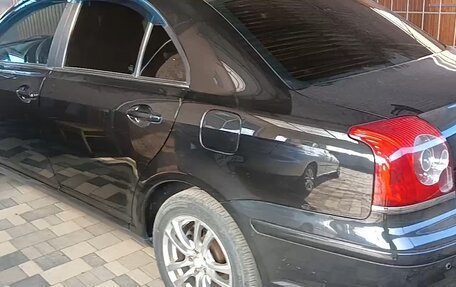 Toyota Avensis III рестайлинг, 2006 год, 650 000 рублей, 3 фотография