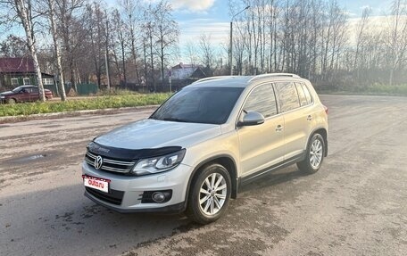 Volkswagen Tiguan I, 2011 год, 930 000 рублей, 1 фотография