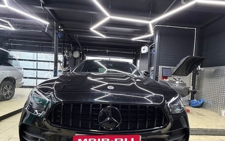 Mercedes-Benz E-Класс, 2020 год, 3 800 000 рублей, 10 фотография