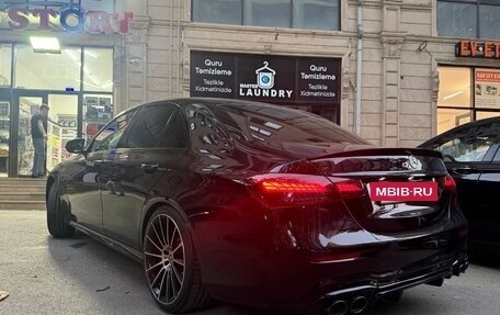 Mercedes-Benz E-Класс, 2020 год, 3 800 000 рублей, 27 фотография