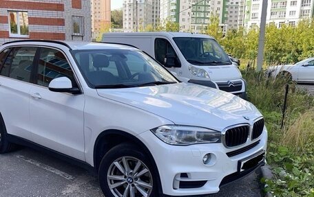 BMW X5, 2018 год, 3 790 000 рублей, 2 фотография