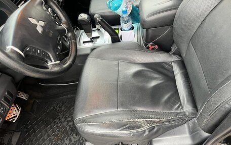 Mitsubishi Pajero IV, 2011 год, 1 850 000 рублей, 4 фотография