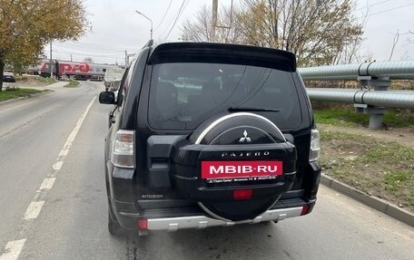 Mitsubishi Pajero IV, 2011 год, 1 850 000 рублей, 2 фотография
