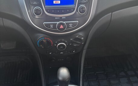 Hyundai Solaris II рестайлинг, 2013 год, 579 000 рублей, 3 фотография