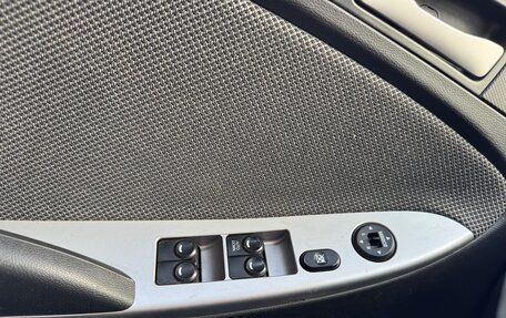 Hyundai Solaris II рестайлинг, 2013 год, 579 000 рублей, 6 фотография