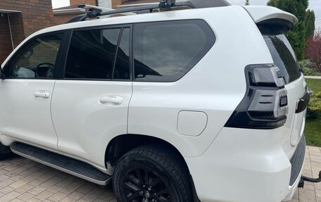 Toyota Land Cruiser Prado 150 рестайлинг 2, 2021 год, 7 500 000 рублей, 4 фотография