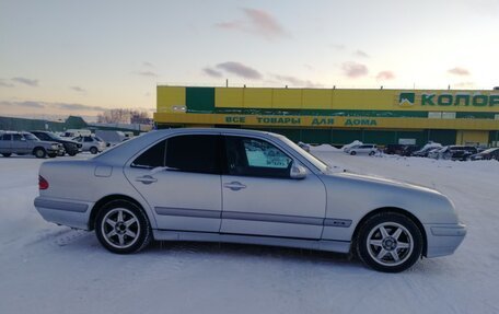 Mercedes-Benz E-Класс, 2000 год, 565 000 рублей, 8 фотография
