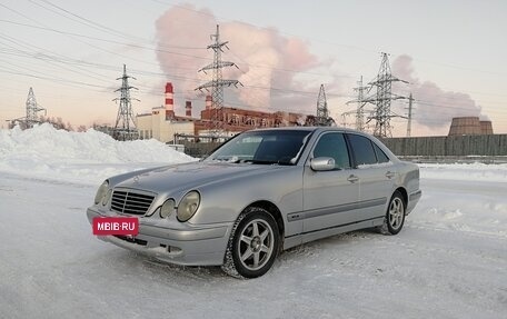 Mercedes-Benz E-Класс, 2000 год, 565 000 рублей, 3 фотография