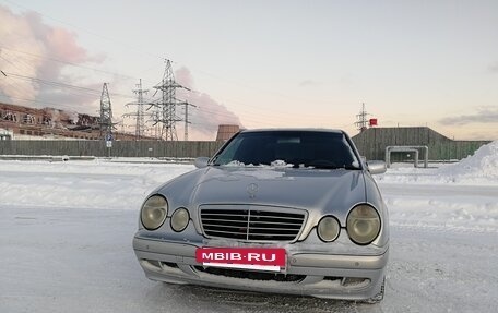 Mercedes-Benz E-Класс, 2000 год, 565 000 рублей, 4 фотография