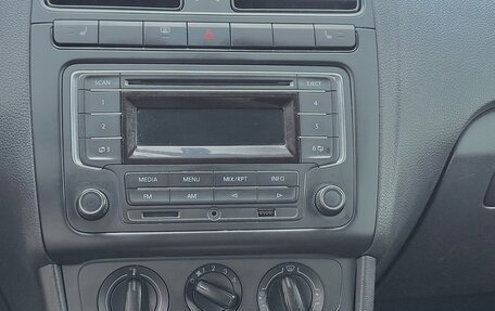 Volkswagen Polo VI (EU Market), 2013 год, 575 000 рублей, 27 фотография