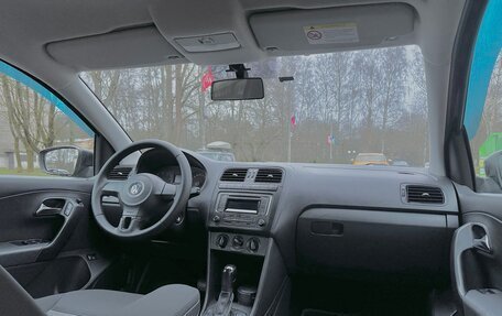 Volkswagen Polo VI (EU Market), 2013 год, 575 000 рублей, 31 фотография