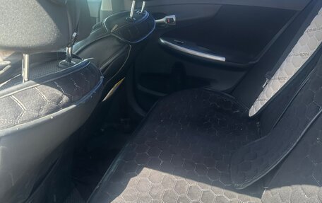 Toyota Corolla, 2011 год, 895 000 рублей, 8 фотография