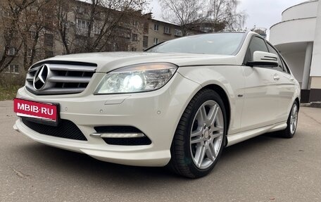 Mercedes-Benz C-Класс, 2010 год, 1 100 000 рублей, 15 фотография