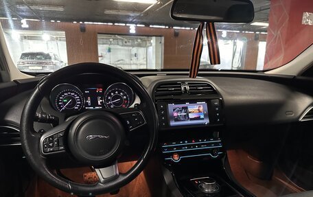 Jaguar XE I рестайлинг, 2015 год, 1 700 000 рублей, 11 фотография