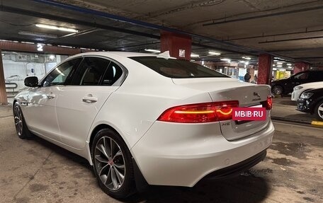 Jaguar XE I рестайлинг, 2015 год, 1 700 000 рублей, 5 фотография